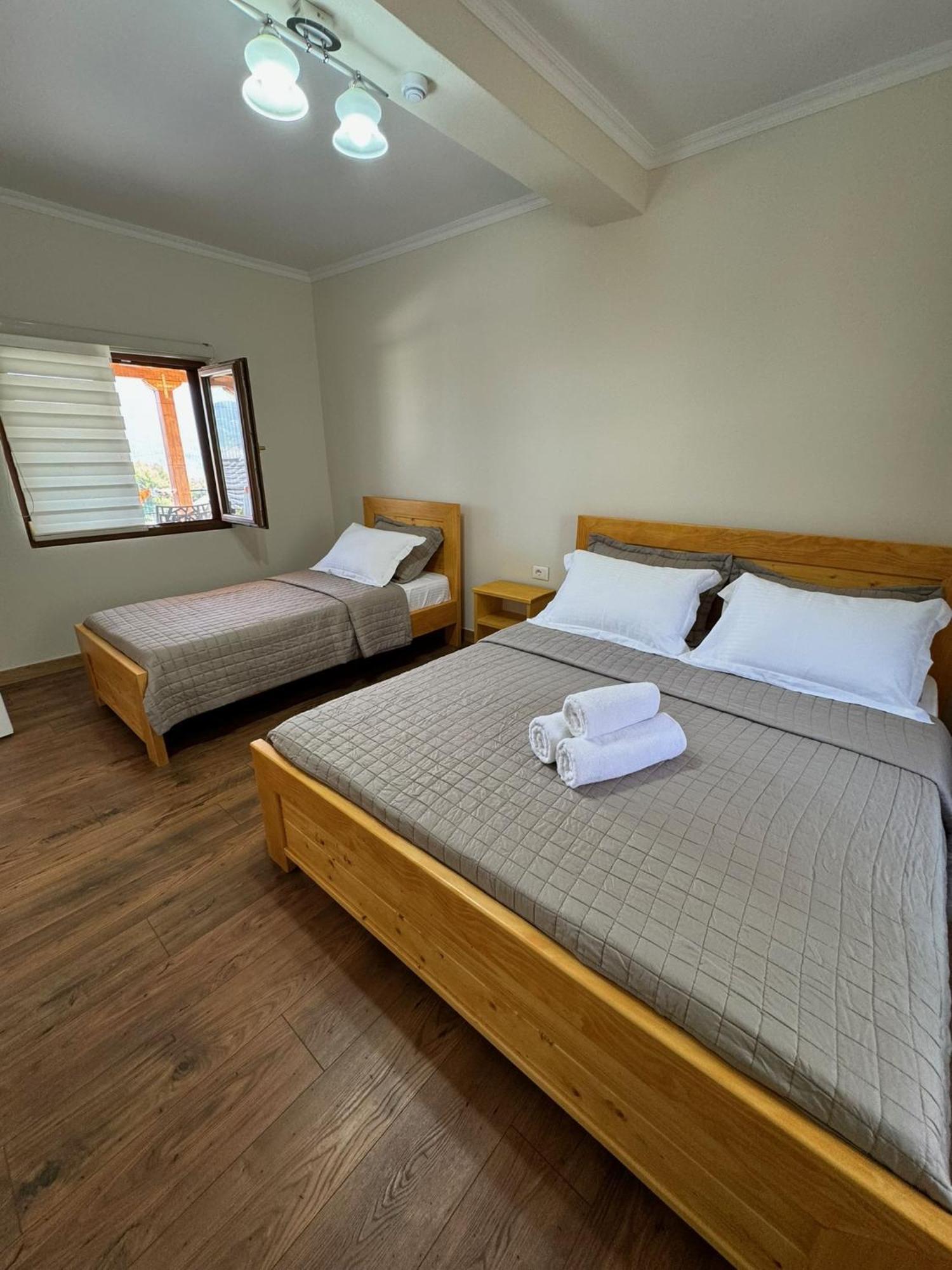 Villa Sana Rooms Përmet Zewnętrze zdjęcie